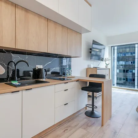 Global Park 22th View By Bookinghost Apartmán