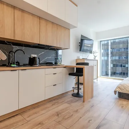 Global Park 22th View By Bookinghost