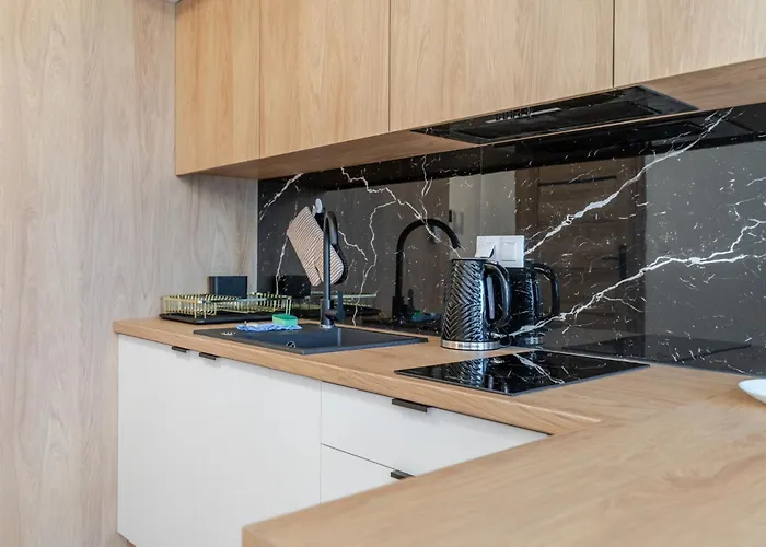 Global Park 22th View By Bookinghost *