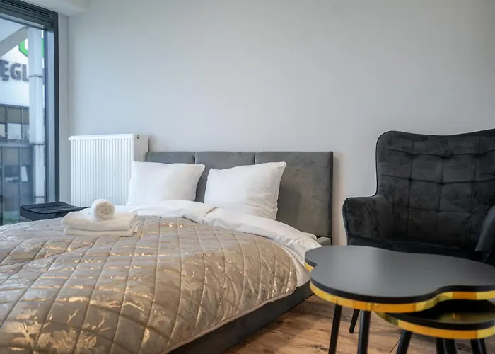 Global Park 22th View By Bookinghost *